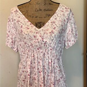 Lucky Brand v-neck floral top